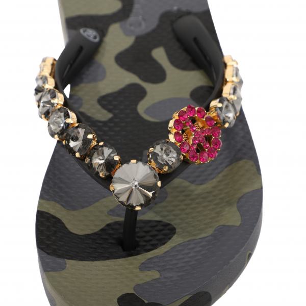 Moo'ilo Sandale mit Strass und Neopren-Clutch