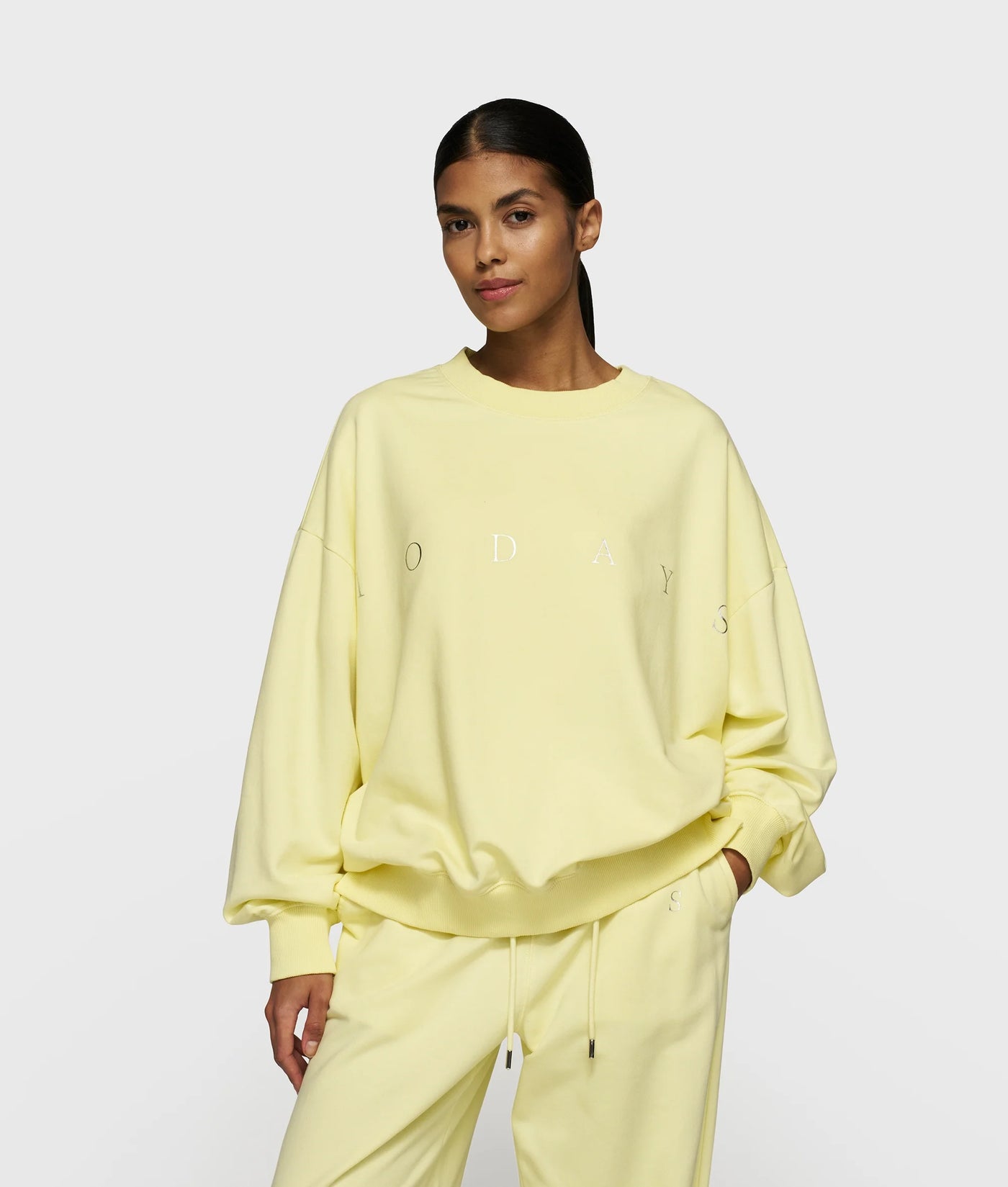 10DAYS - OVERSIZED SWEATER LOGO