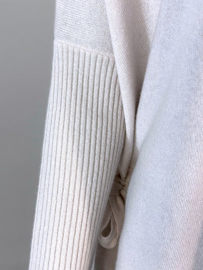 Rosa & Me Kaschmirpullover mit seitlichen Schlitzen und Schleifendetail