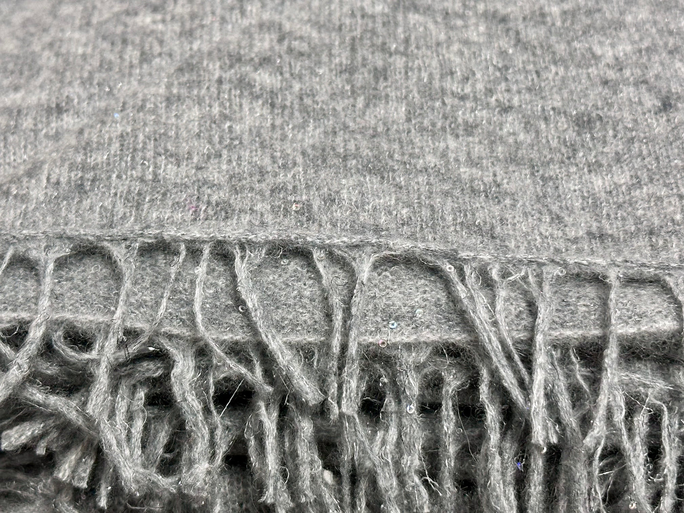 V von Goat Kaschmirschal Melange Medium Grey White Glitter