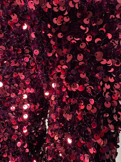 Kleid mit Pailletten Bordeaux