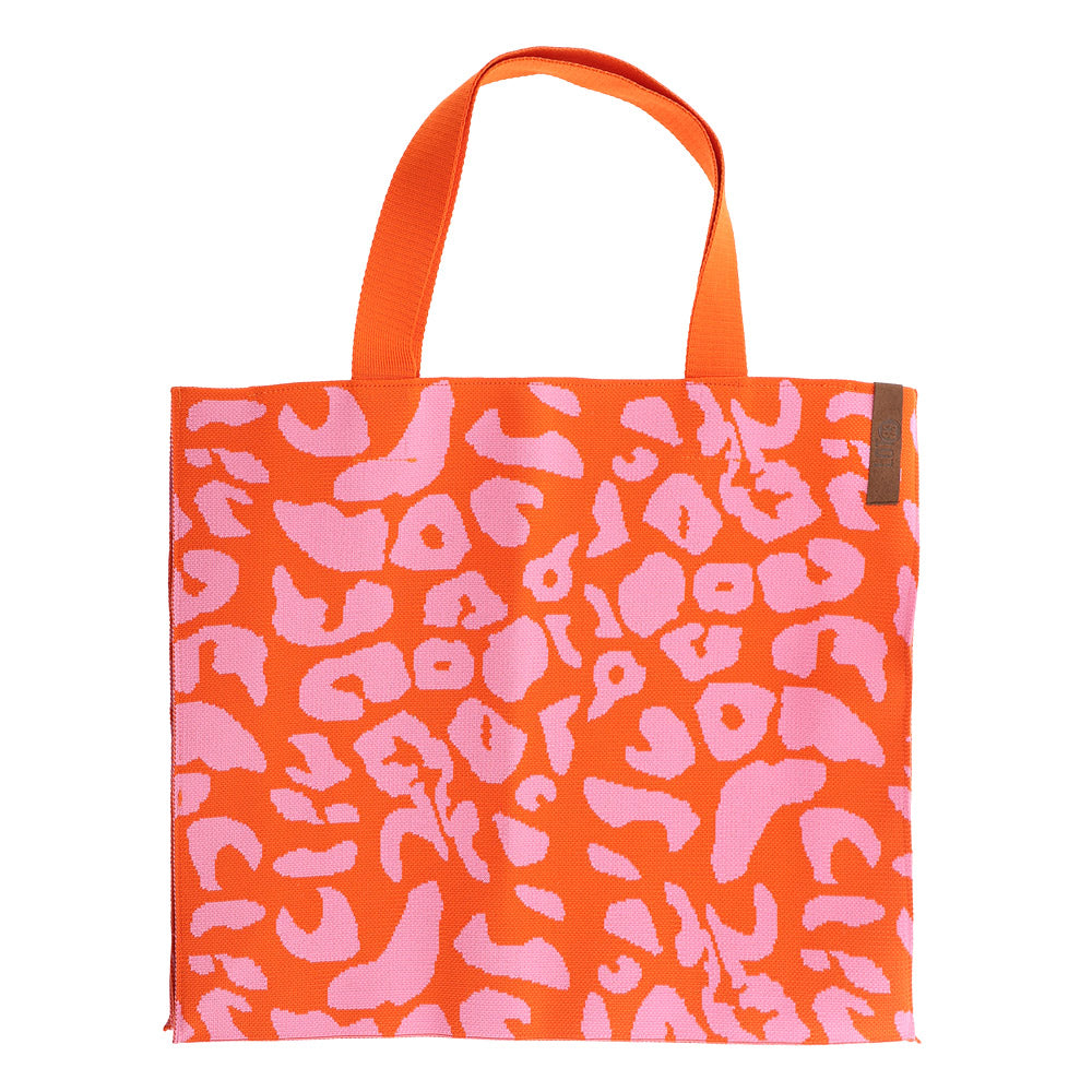 Lot83 Shopper Lara