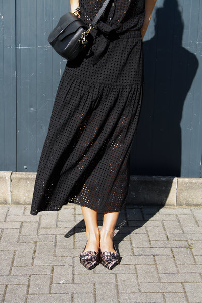 Anna‘s dress Affair Rock Lochstickerei